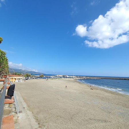 Villa Martina Mare كاسال فيلينو المظهر الخارجي الصورة