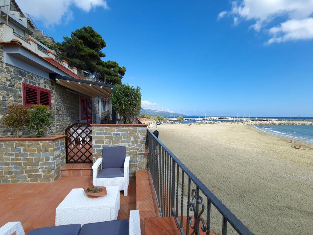 Villa Martina Mare كاسال فيلينو المظهر الخارجي الصورة